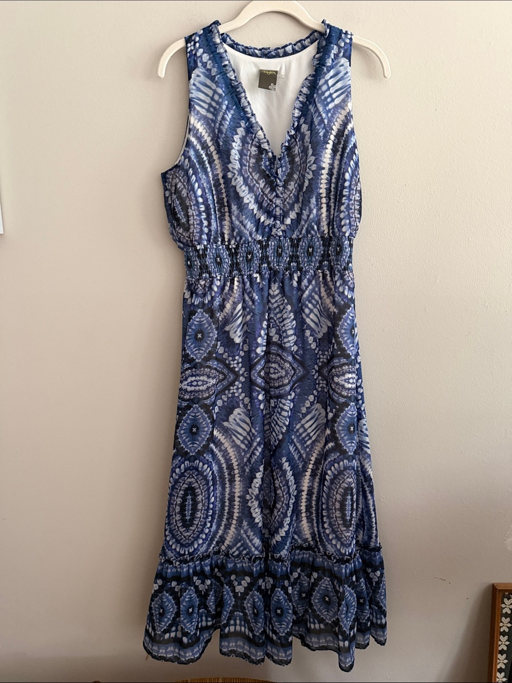 Taylor Sleeveless Blue Patterned V-Neck Maxi Dress size 10